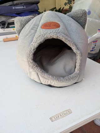 Casita para perro/gato con orejas