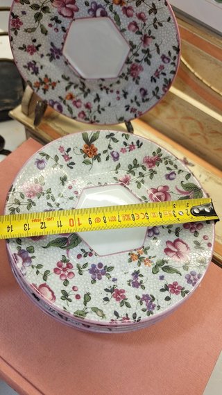 Plato Limoges hexagonal flores rosa y blanco