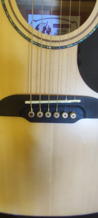 Guitarra Acústica + Estuche