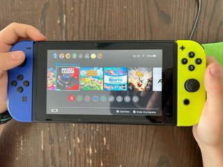 Nintendo Switch Azul y Amarillo