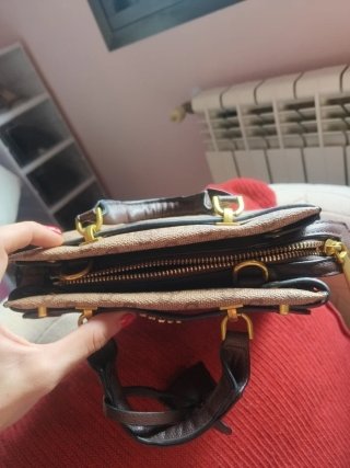 Bolso Guess pequeño marrón