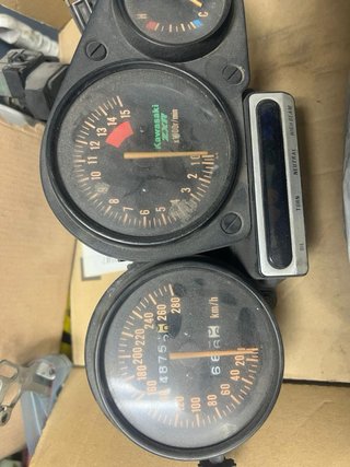Kawasaki ZX750L Proyecto Sin Terminar