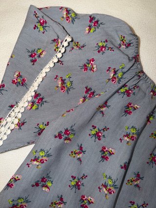 Blusa Viscosa Estampada Flores