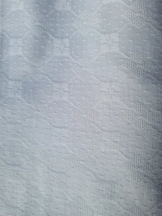 Copriletto matrimoniale bianco su bianco