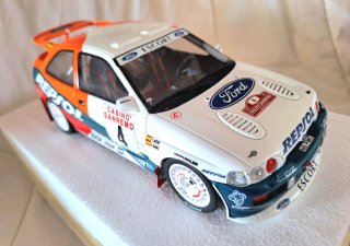 Ford Escort RS Cosworth Rallye Otto 1:18