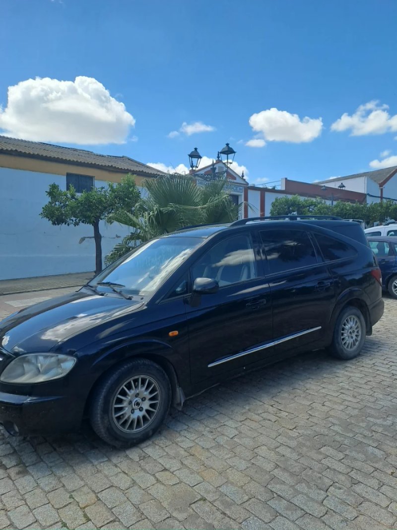 SsangYong Rodius 2006 - foto 1