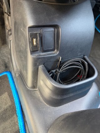 Peugeot iOn ELECTRICO ETIQUETA "0" AZUL