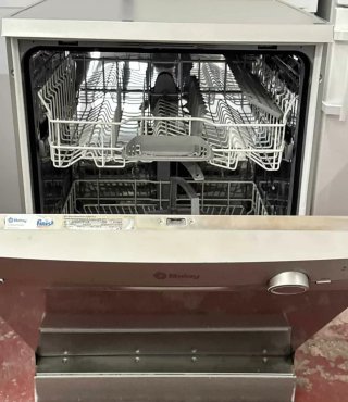 LAVAVAJILLAS MARCA BALAY EN INOX A+