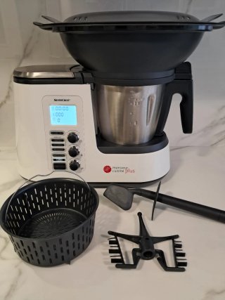 Robot da cucina Monsieur Cuisine Plus Silvercrest in argento