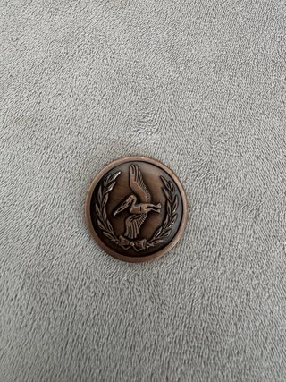 Moneda Resident Evil 7 Réplica con Cápsula