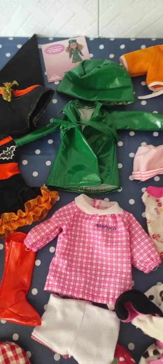 Lote ropa muñecas