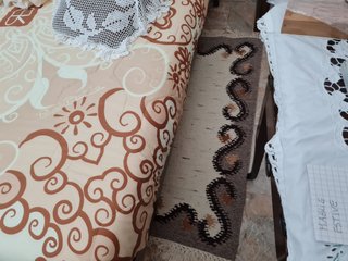Tappeti in lana beige e marrone