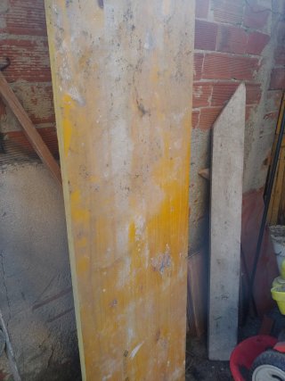 Sillas de madera y mimbre antiguas