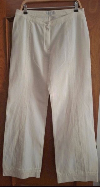 Traje de Alba Conde de lino/algodón.