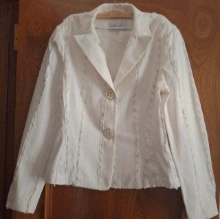 Traje de Alba Conde de lino/algodón.