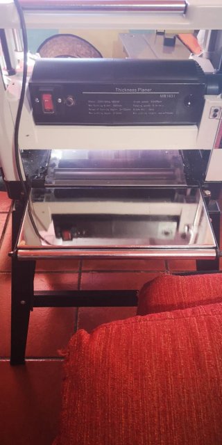 Regruesadora cepilladora  eléctrica 1800W (MB1931)