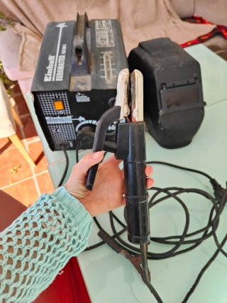 Soldadora Einhell Euromaster CEN 160 E + careta