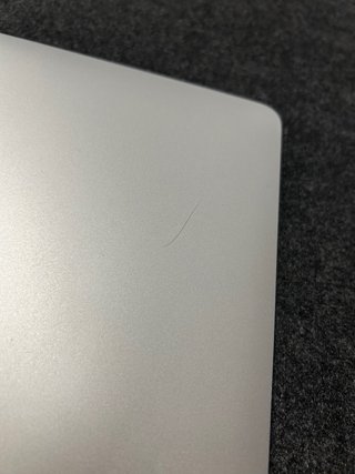 MacBook Pro 2022 8GB RAM Plata