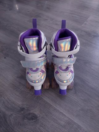 Patines 4 ruedas infantiles. Talla del 28 al 30