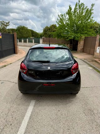 Peugeot 208 2018