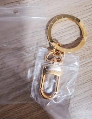 Llavero Louis Vuitton Dorado