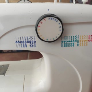 Máquina de coser Lervia 564