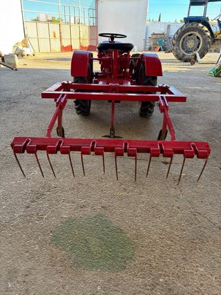 Tractor Pascuali de cuerda