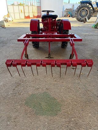 Tractor Pascuali de cuerda