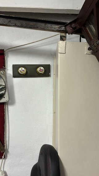 Portón de garaje metálico