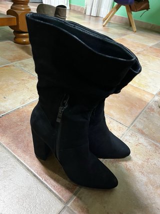 Botas negras y tacones negros talla 37