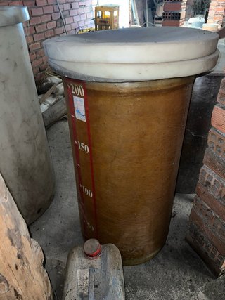 Cubos de Acero Inoxidable y resina