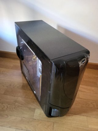 Caja PC NZXT Apollo Negra + Fuente Tacens 550W