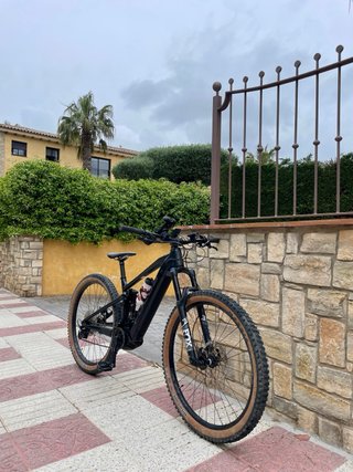 Bicicleta Eléctrica Focus Negra JAM2 6.8