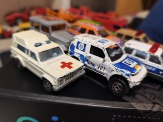 Lote 13 Coches 4x4 + 2 Remolques Majorette
