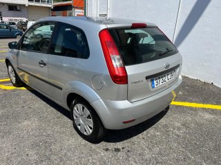 Ford Fiesta 2004