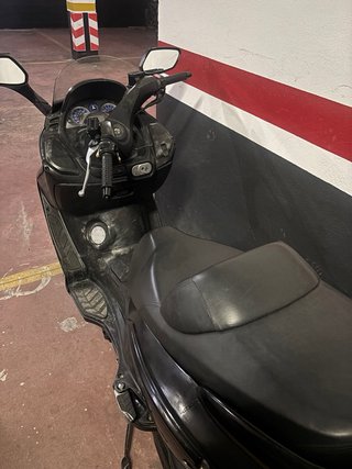 SYM GTS 300 EVO Maxi Scooter Automática