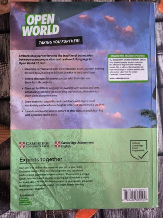 Open World First Student's Book with Answers En...