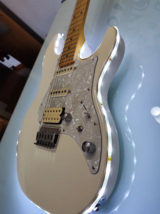 Fujigen Boundary Tipo Stratocaster Guitarra Eléctr