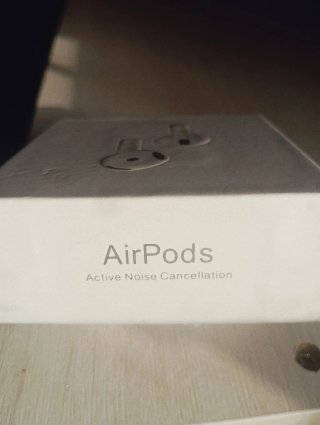 AirPods 4 Gen ANC