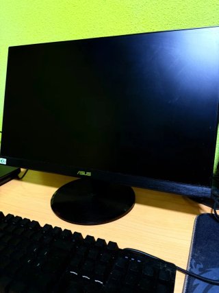 PC GAMING + MONITOR ASUS