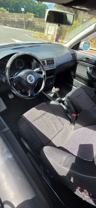 volswagen  Golf GTI 4 2000