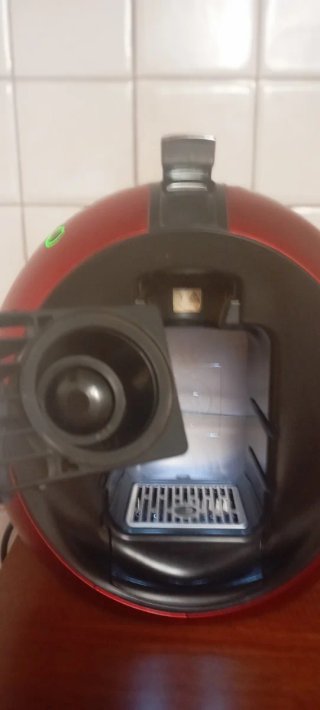 Cafetera Dolce Gusto Roja