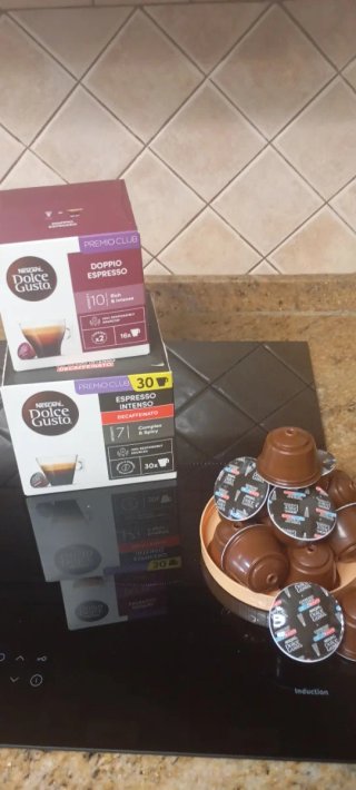 Cafetera Dolce Gusto Roja