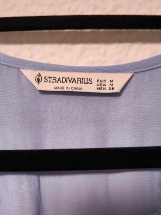 Blusa Stradivarius azul