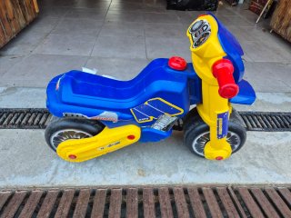 Moto Molto Infantil Azul y Amarilla