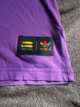 Camiseta Adidas Originals Morada Logo Multicolor