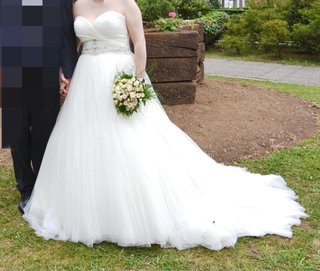 Vestido de boda con can can incluido