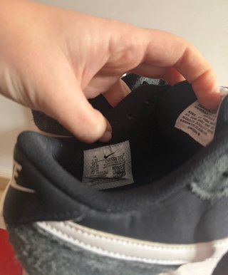 Deportivas Nike Negras y Blancas