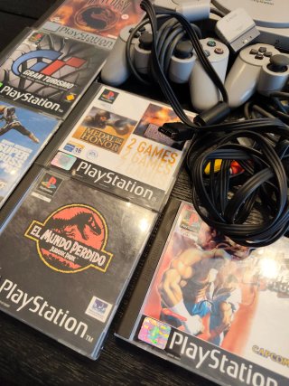 Lote PlayStation 1 con 15 juegos