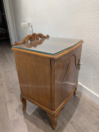 Mesita de noche madera y cristal